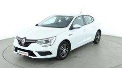 Weiß Gebraucht 2019 Renault Mégane IV Life Limousine | 11.230 € (Fairer Preis)