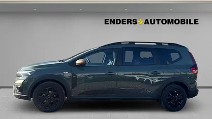 Gebraucht 2025 Dacia Jogger Extreme Van / Kleinbus | 21.850 € (Fairer Preis)