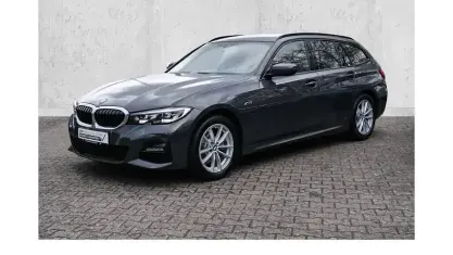 Gebraucht BMW 320e M Sport 204 PS (150 kW) 2022 Grau Kombi