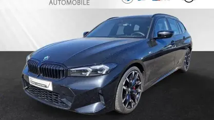 Gebraucht BMW 320 M Sport 184 PS (135 kW) 2025 Black sapphire metallic Kombi