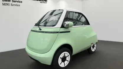 Neu Micro Microlino L7e 13 kW (18 PS) 2026 Hellgruen Kleinwagen
