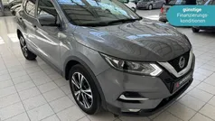 Grau Gebraucht 2020 Nissan Qashqai Zama SUV | 18.590 € (Guter Preis)