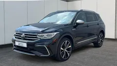 Deep black perleffekt (schwarz) Gebraucht 2022 VW Tiguan Allspace R-line SUV | 39.780 € (Etwas zu teuer)
