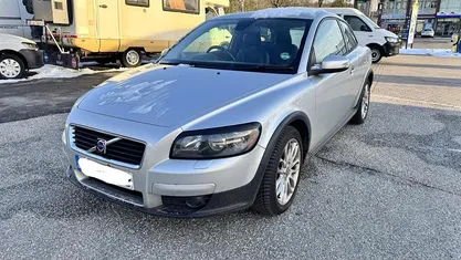 Gebraucht Volvo C30 Momentum 125 PS (91 kW) 2008 Silber (silver metallic / metallic) Kleinwagen