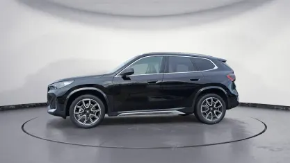 Używany BMW X1 xLine 150 KM (110 kW) 2026 Czarny SUV