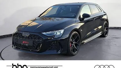 Gebraucht 2025 Audi RS3 Advanced Limousine | 72.990 €