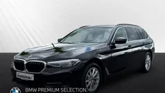 Schwarz Gebraucht 2023 BMW 520 Sport Line Kombi | 32.798 € (Superpreis)