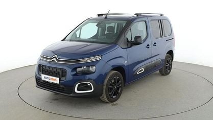 Używany Citroën Berlingo Shine 102 KM (75 kW) 2023 Niebieski Minivan