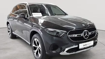 Gebraucht Mercedes GLC300e Advanced 204 PS (150 kW) 2024 Graphitgrau metallic SUV