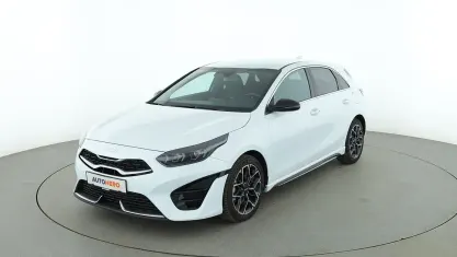 Gebraucht Kia Ceed GT GT-Line 140 PS (102 kW) 2024 Weiß Limousine