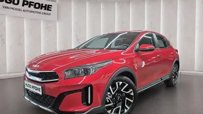 Infrarot (rot metallic) Gebraucht 2025 Kia XCeed Spirit SUV | 26.890 € (Fairer Preis)