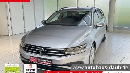 Gebraucht VW Passat 150 PS (110 kW) 2022 Pyritsilber metallic Kombi