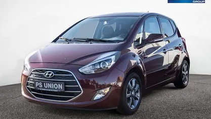 Rot / ruby wine Gebraucht 2016 Hyundai ix20 Trend Kleinwagen | 11.450 € (Fairer Preis)