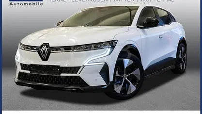 Weiß Gebraucht 2022 Renault Megane E-Tech Equilibre Limousine | 19.333 € (Fairer Preis)