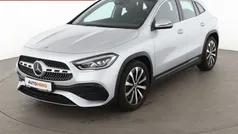 Grau Gebraucht 2020 Mercedes GLA200 AMG line SUV | 32.110 € (Guter Preis)