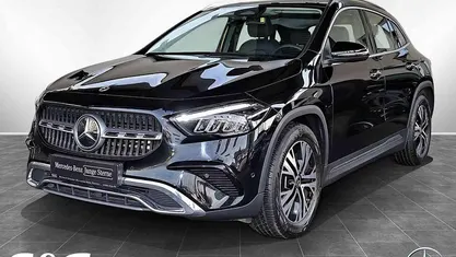 Metalliclack kosmosschwarz Gebraucht 2024 Mercedes GLA180 Progressive SUV | 37.480 € (Fairer Preis)