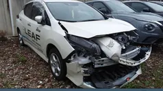 Weiß Gebraucht 2023 Nissan Leaf Tekna Kleinwagen | 9.980 €