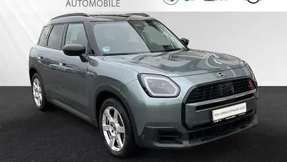 Smokey green metallic Gebraucht 2024 Mini Countryman SUV | 31.490 € (Guter Preis)