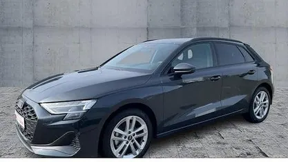 Second-hand Audi A3 Ambiente 116 CP (85 kW) 2025 Gri Berlinǎ