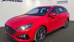 Rot Gebraucht 2024 Hyundai i30 Select Kombi | 21.490 € (Fairer Preis)