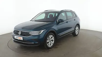 Blau Gebraucht 2024 VW Tiguan Life SUV | 27.190 € (Superpreis)