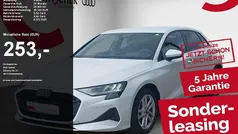 Gletscherweiss metallic Gebraucht 2024 Audi A3 Sportback Advanced Plus Limousine | 32.440 € (Guter Preis)