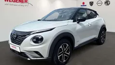 Pearl white/ black Neu 2025 Nissan Juke N-Connecta SUV | 28.570 € (Fairer Preis)