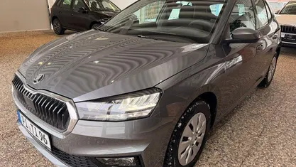 Gebraucht 2024 Skoda Fabia Essence Kleinwagen | 14.890 € (Fairer Preis)