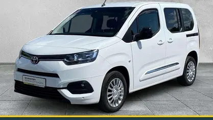 Weiß Gebraucht 2022 Toyota Proace Verso City Van / Kleinbus | 23.890 € (Guter Preis)