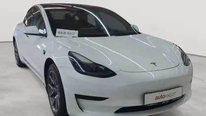 Gebraucht Tesla Model 3 RWD 239 kW (325 PS) 2022 Pearl white multicoat Limousine