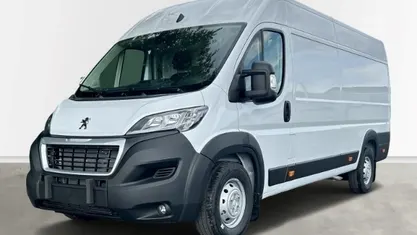 Lackierung weiss icy/deckende lackierung Gebraucht 2024 Peugeot Boxer Van | 32.549 € (Guter Preis)