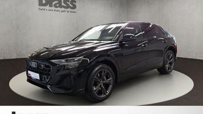 Używany Audi Q8 Ambiente 231 KM (169 kW) 2025 Czarny SUV