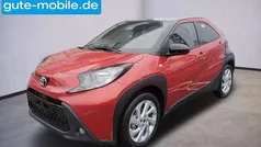 Rot Gebraucht 2022 Toyota Aygo Pulse Kleinwagen | 15.690 € (Fairer Preis)