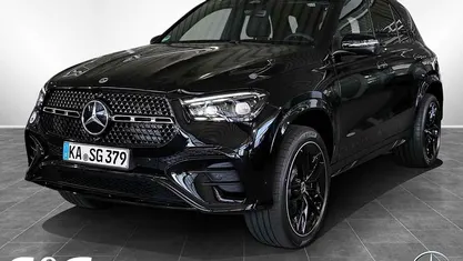 Metalliclack obsidianschwarz Gebraucht 2025 Mercedes GLE300 AMG SUV | 91.799 €