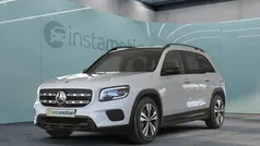 Mercedes GLB220
