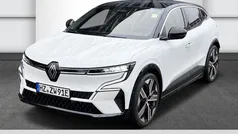 Arktisweiß, black pearlschwarz metallic Gebraucht 2023 Renault Mégane Iconic Limousine | 30.495 € (Superpreis)