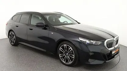 Gebraucht BMW 520 M Sport 197 PS (144 kW) 2025 Schwarz Limousine