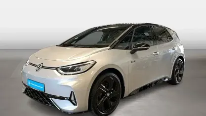 Gebraucht VW ID.3 GTX 210 kW (286 PS) 2025 Scale silver (metallic) Kleinwagen