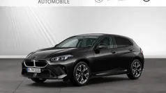 Black sapphire metallic Neu 2025 BMW 120 M Sport Kleinwagen | 34.990 € (Fairer Preis)