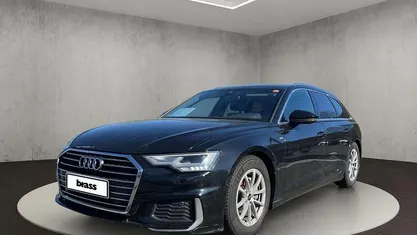 Gebraucht Audi A6 S-Line 204 PS (150 kW) 2022 Mythosschwarz metallic Kombi