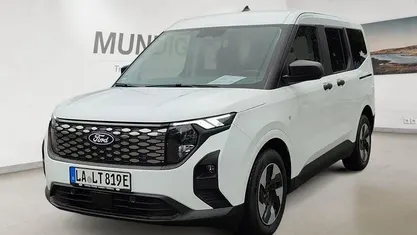 Gebraucht 2025 Ford Tourneo Courier Trend Van / Kleinbus | 31.280 € (Fairer Preis)