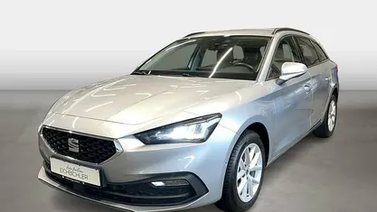 Begagnad Seat Leon Style 150 HK (110 kW) 2023 Silver Kombi