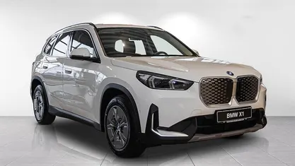 Neu BMW iX1 Sport Line 150 kW (204 PS) 2025 Weiß SUV