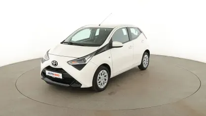 Gebraucht Toyota Aygo X-play 72 PS (52 kW) 2020 Weiß Kleinwagen