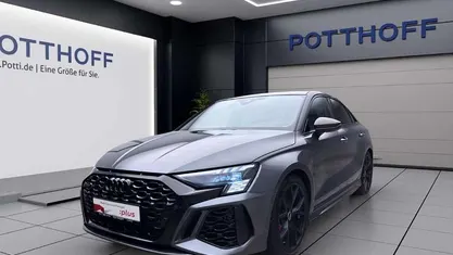 Daytonagrau perleffekt Gebraucht 2024 Audi RS3 Comfort Limousine | 64.750 € (Fairer Preis)