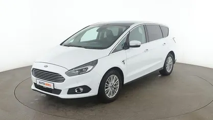 Weiß Gebraucht 2019 Ford S-MAX Titanium Van / Kleinbus | 21.420 € (Fairer Preis)