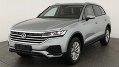 Oyster silver metallic Neu 2025 VW Touareg SUV | 59.495 € (Superpreis)