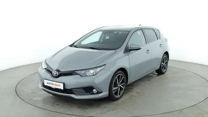 Grau Gebraucht 2018 Toyota Auris Team Limousine | 13.790 € (Fairer Preis)
