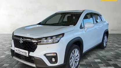 Weiß Gebraucht 2024 Suzuki SX4 S-Cross Comfort SUV | 23.999 € (Fairer Preis)