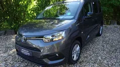 Grau Gebraucht 2023 Toyota Proace Verso City Kombi | 32.960 € (Fairer Preis)